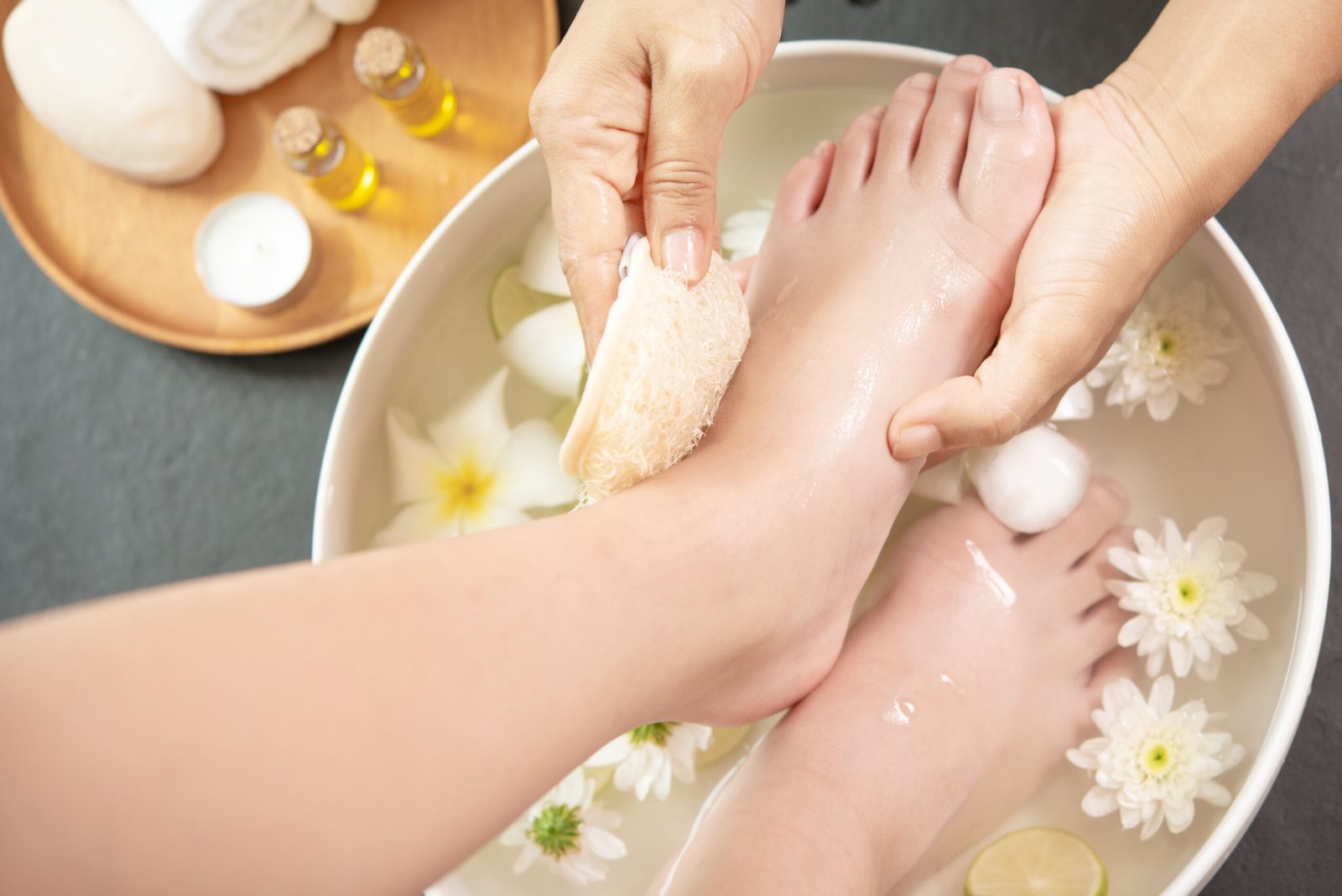 Marine Sea Algae Pedicure with natural sea algae therapy for healthy, hydrated feet